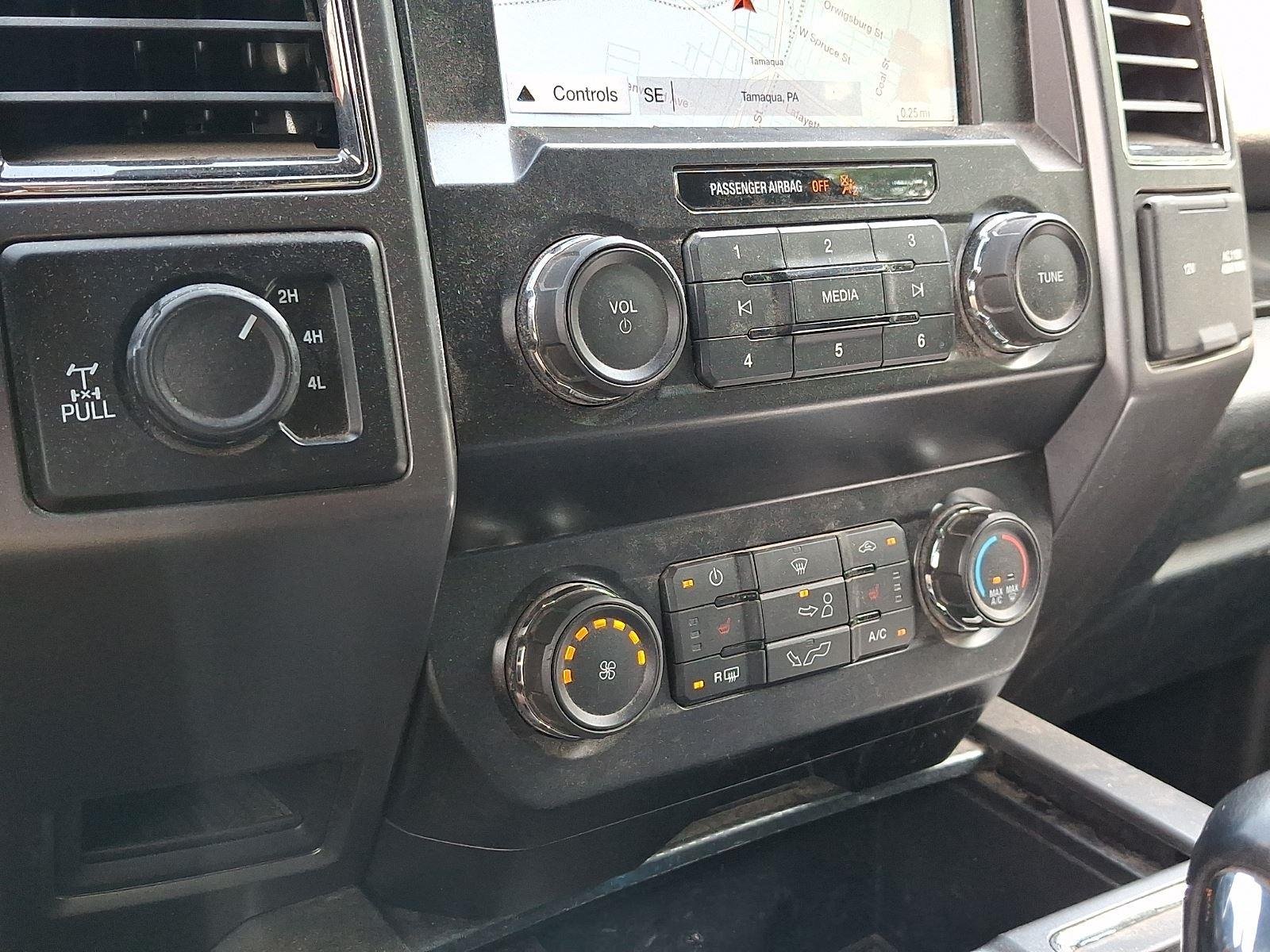 Used 2019 Oxford White Ford XLT image 15