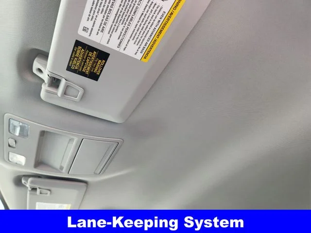 New 2026 Space White Metallic Ford XLT image 25