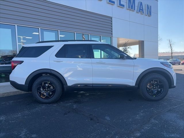 New 2026 Star White Metallic Tri-Coat Ford Tremor® image 41