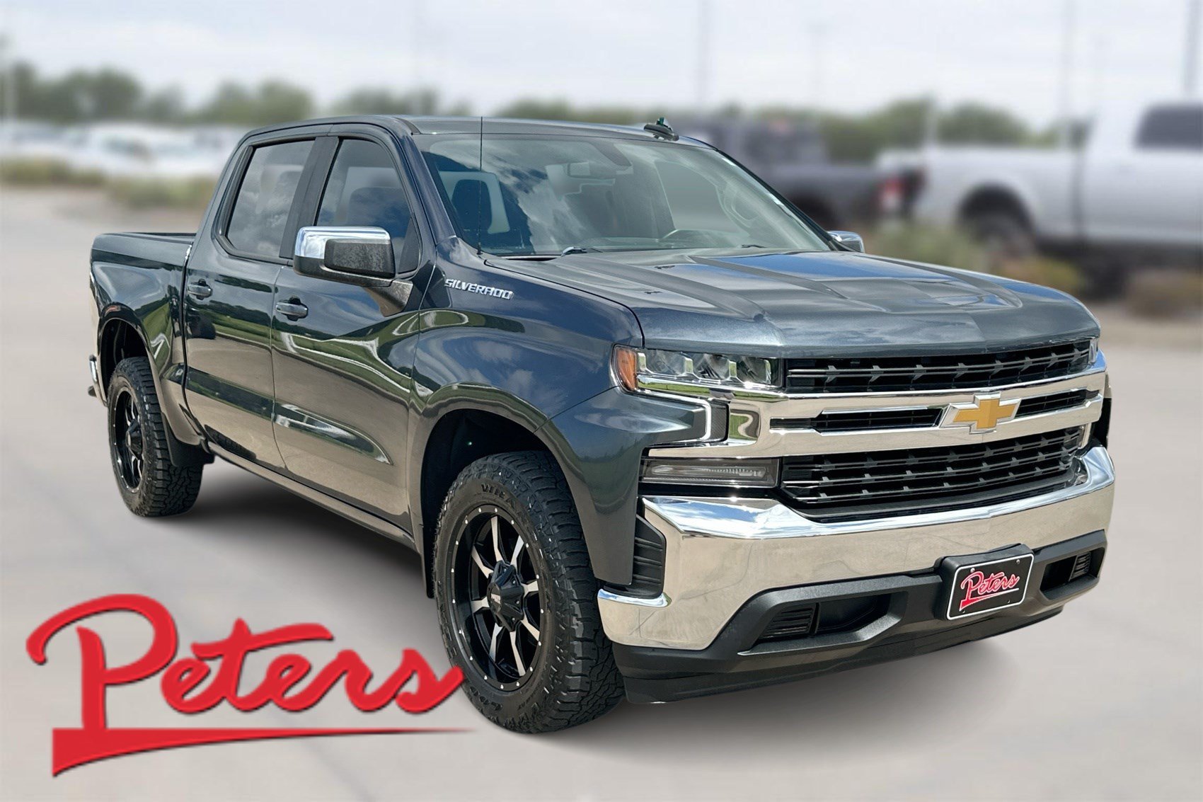 Used 2022 Shadow Gray Metallic Chevrolet LT image 1