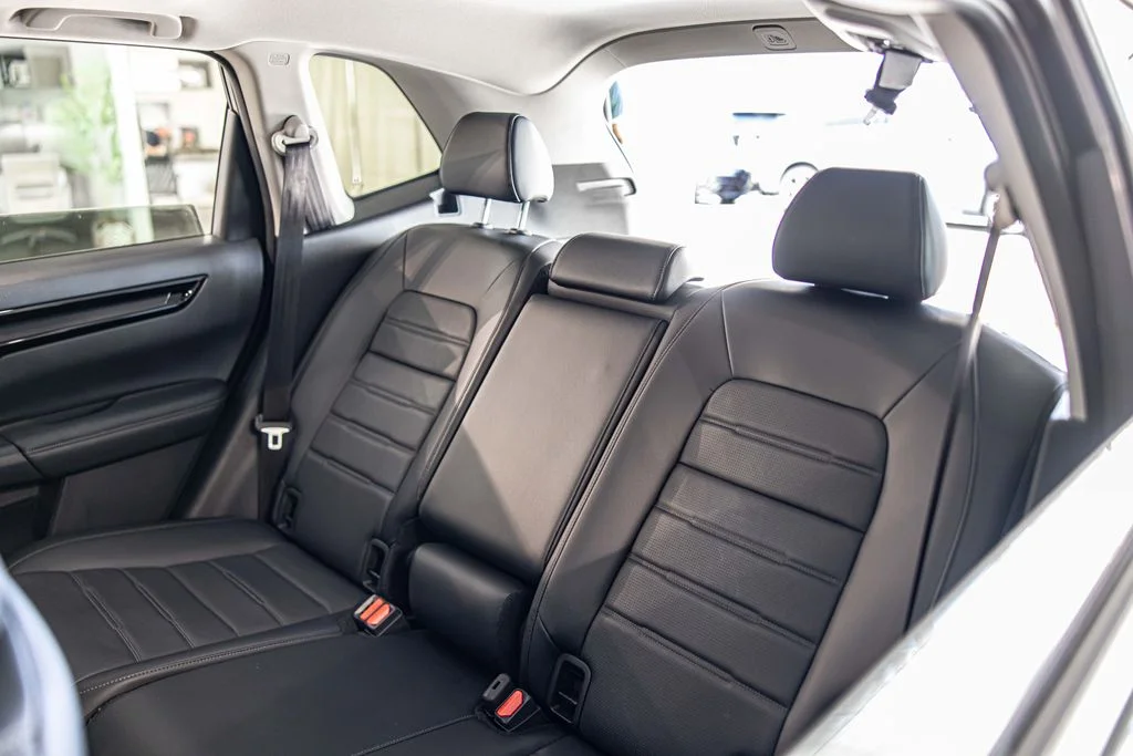 Used 2025 Gray Honda EX-L image 32