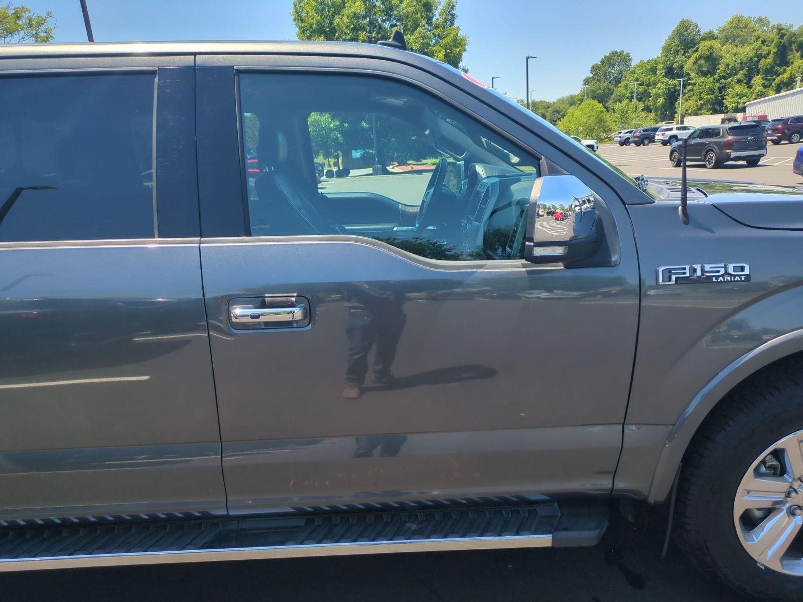 Used 2019 Abyss Gray Metallic Ford LARIAT image 49