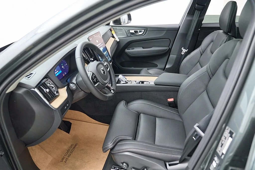 New 2026 Forest Lake Volvo Ultra image 14