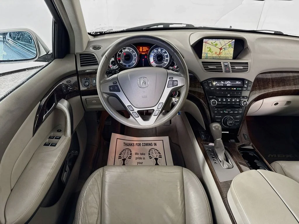 Used 2011 Silver Acura Tech/Entertainment Pkg image 24