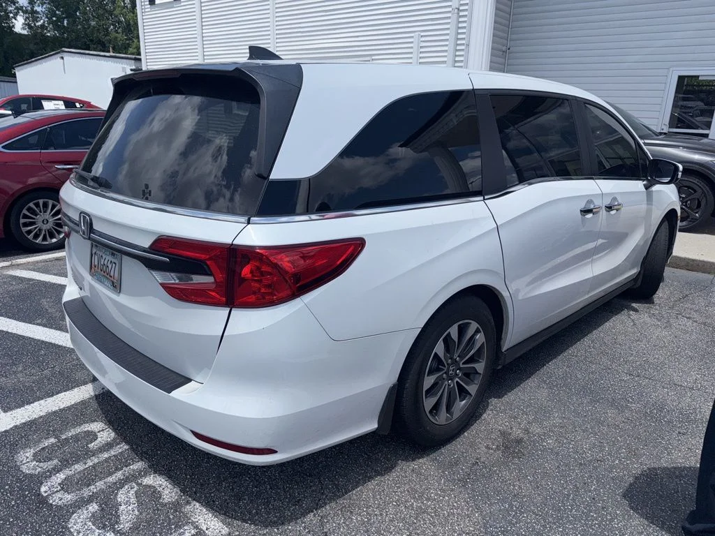 Used 2021 White Honda EX-L image 3