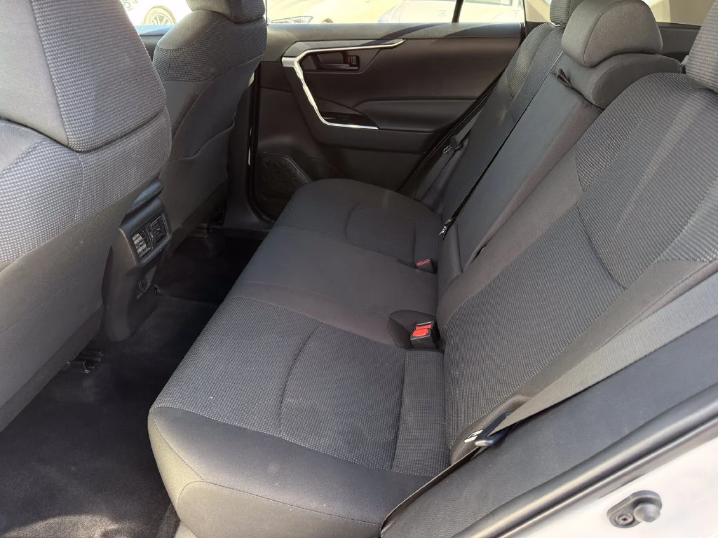 Used 2025  Toyota LE image 18