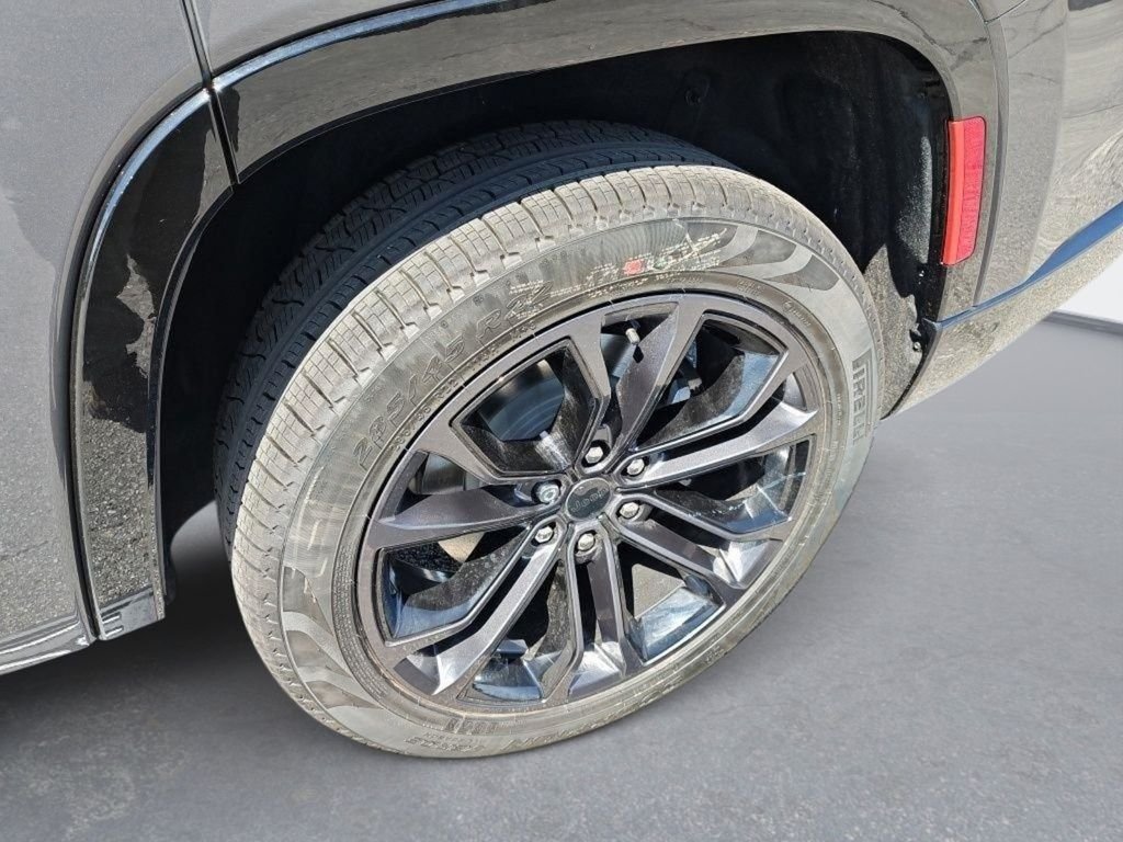 New 2026 Baltic Gray Metallic Clearcoat Jeep Summit Obsidian image 10