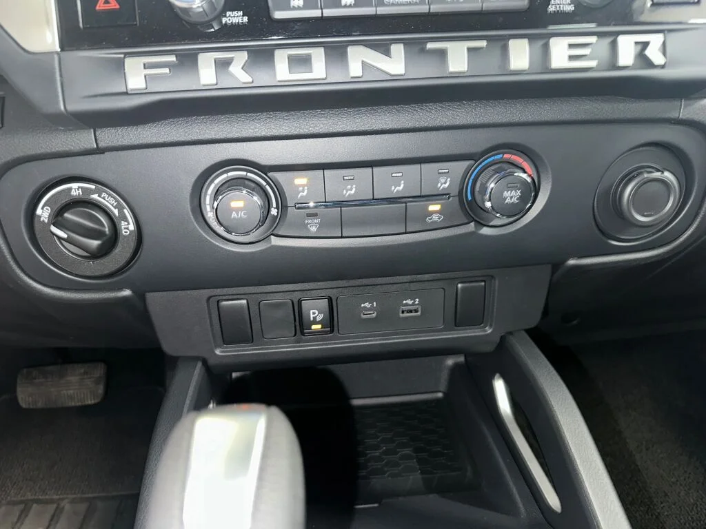 Used 2026 Super Black Nissan SV image 15