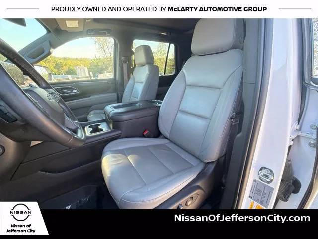 Used 2023 White Chevrolet Z71 image 23