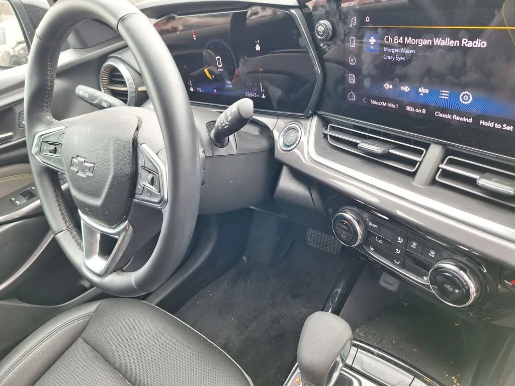 Used 2024 Gray Chevrolet ACTIV image 28