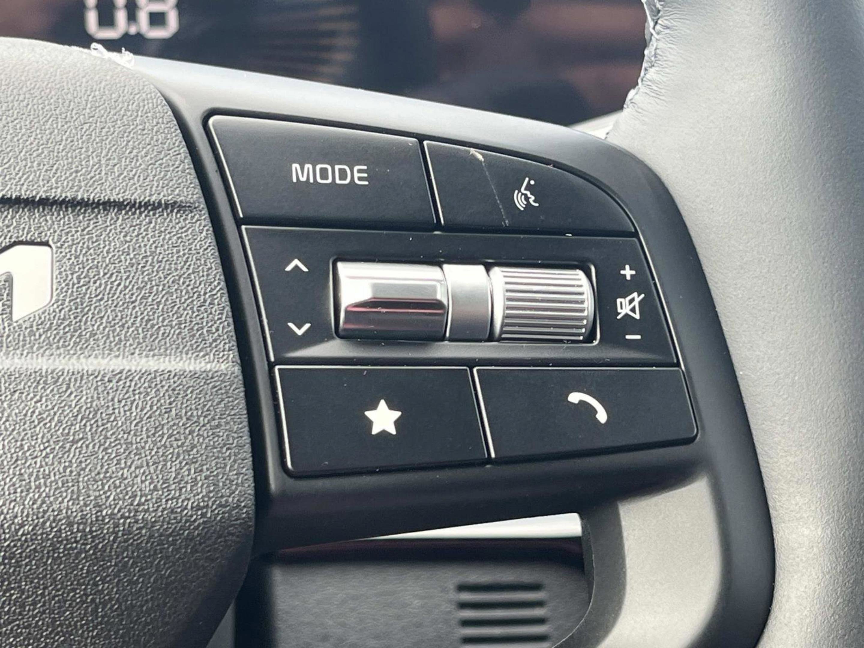 New 2026 Wolf Gray Kia EX image 30