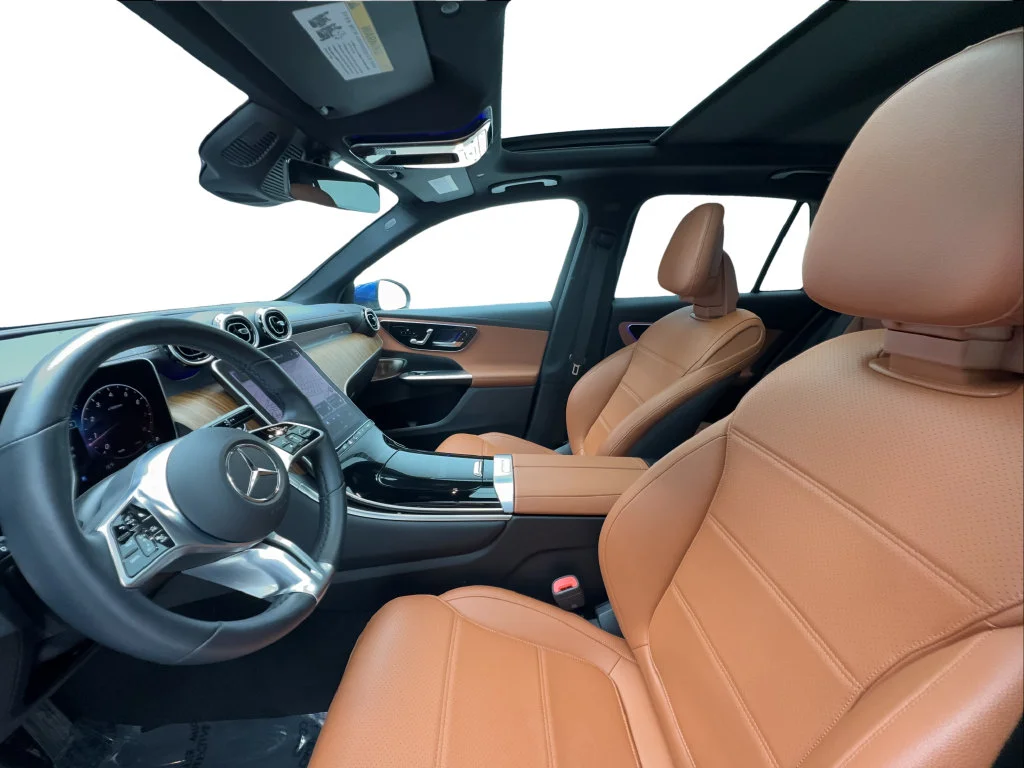 Used 2023 Blue Mercedes-Benz GLC 300 image 22