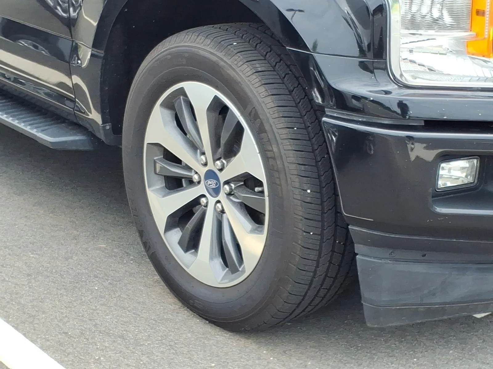 Used 2020 Agate Black Metallic Ford XL image 7