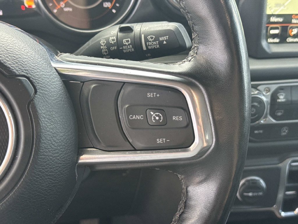 Used 2023 White Jeep Altitude image 42