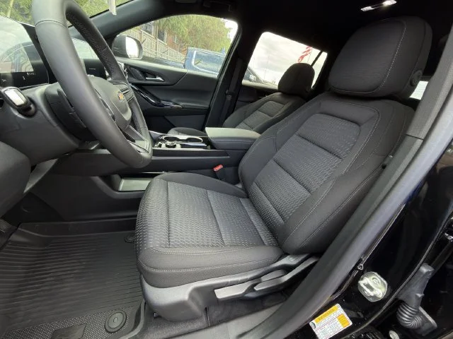 2027 Chevrolet Equinox LT - Photo 17