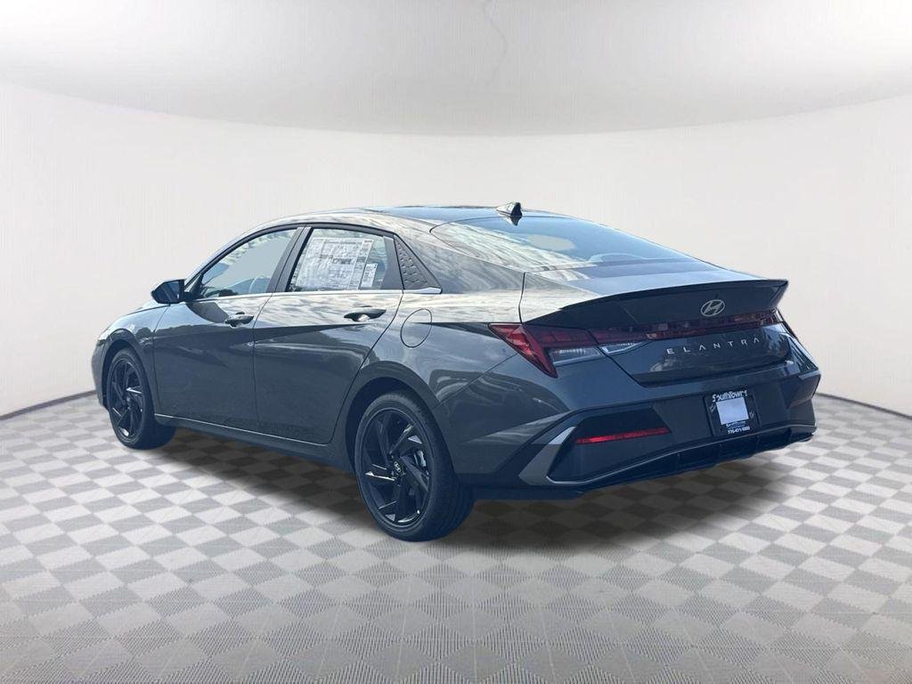 New 2026 Gray Hyundai SEL Sport image 7