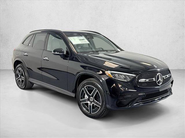 New 2026 Black Mercedes-Benz GLC 300 image 32