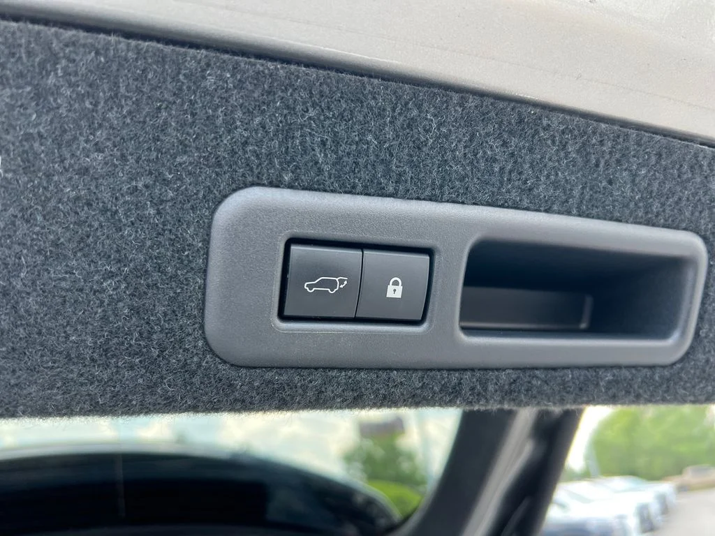 Used 2020 Silver Lexus 350 image 19
