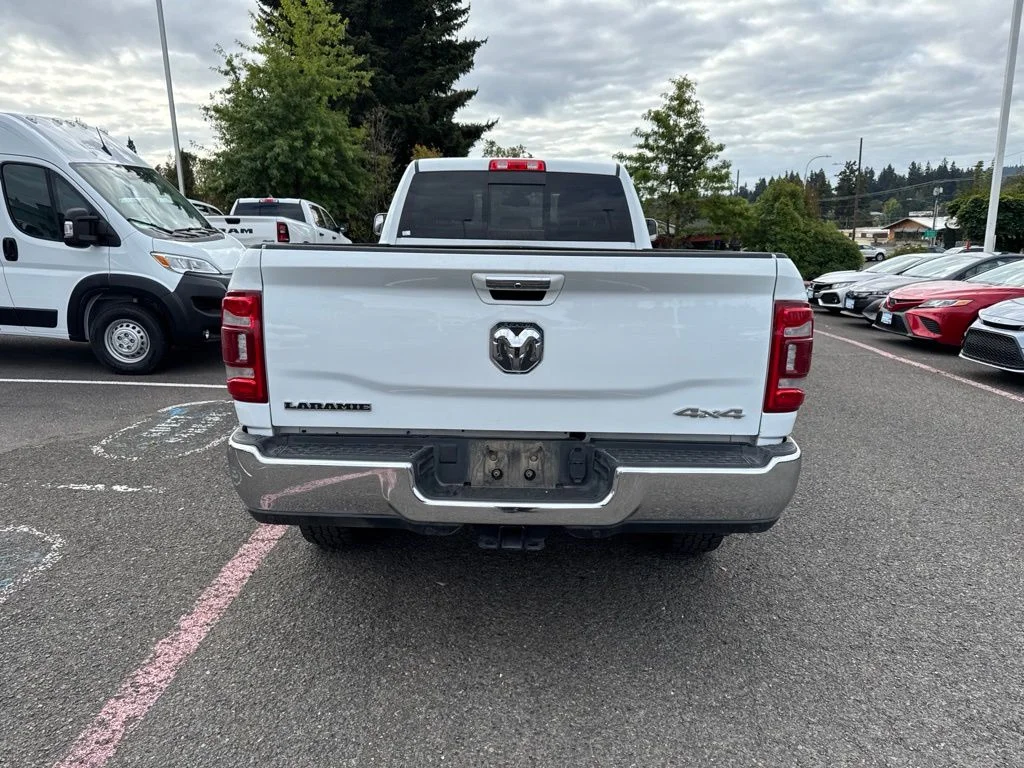 Used 2022 White Ram Laramie image 8
