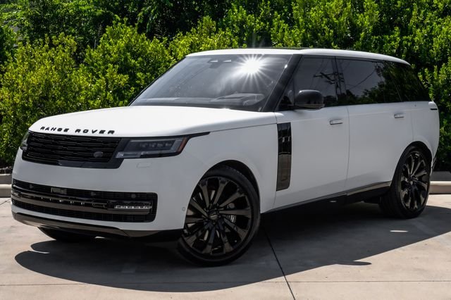 2026 Land Rover Range Rover 2