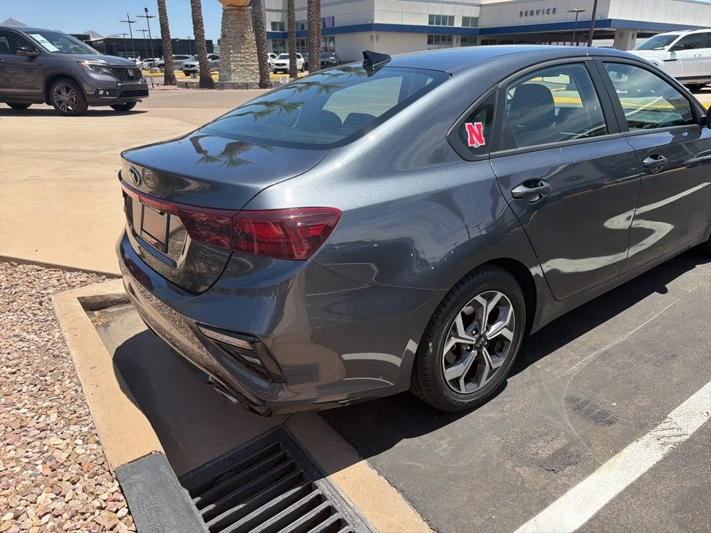Used 2021 Gray Kia LXS image 10