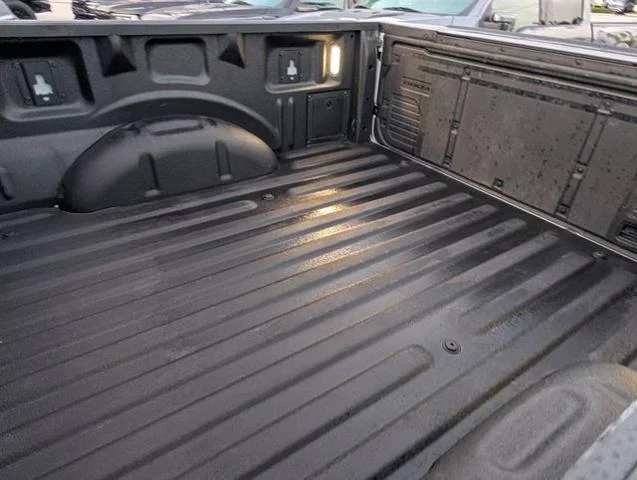 2024 Ford F-150 Raptor - Photo 36