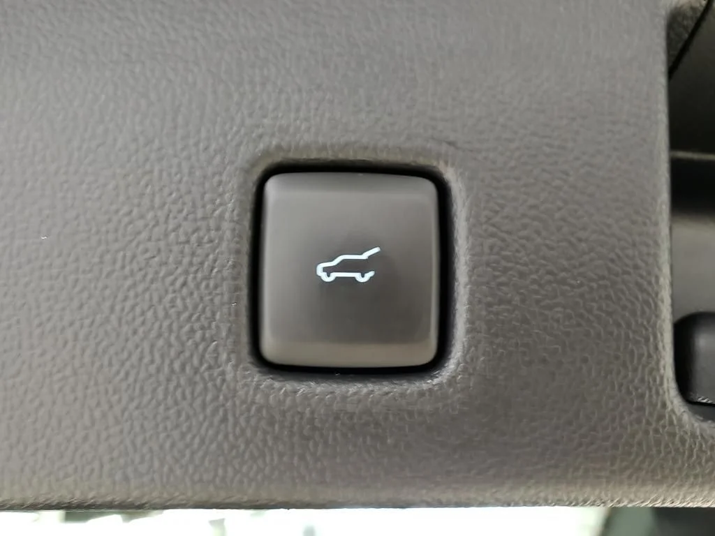 Certified Used 2025 Vapor Blue Ford ST-Line image 10