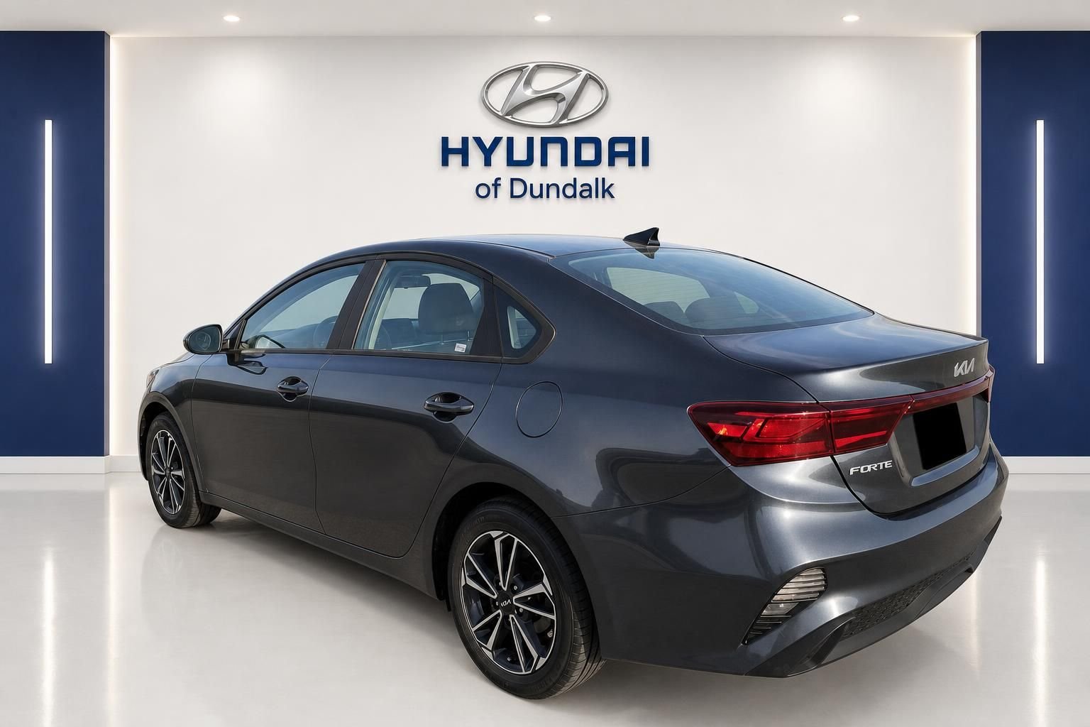 Used 2023 Gray Kia LXS image 2