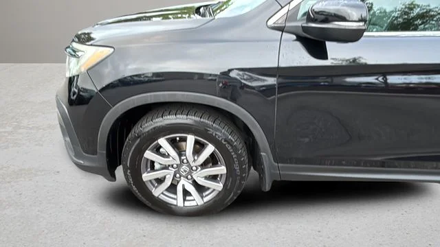 Used 2020 Black Honda EX-L image 39
