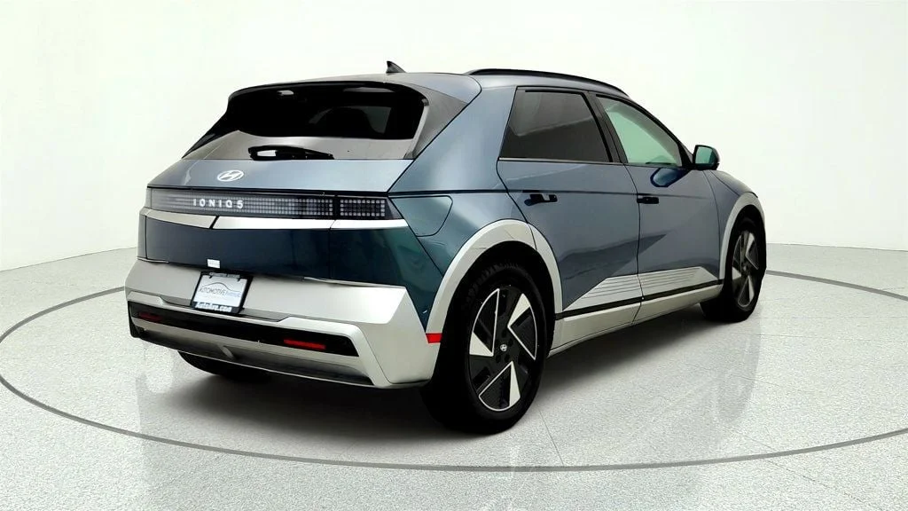 Used 2026 Digital Teal Hyundai Limited RWD image 5