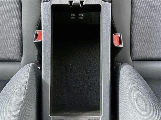 Certified Used 2025 WIND CHILL PEARL Toyota  image 30