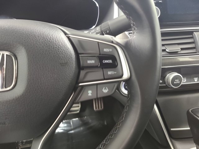 Used 2018 Modern Steel Metallic Honda Sport 1.5T image 26