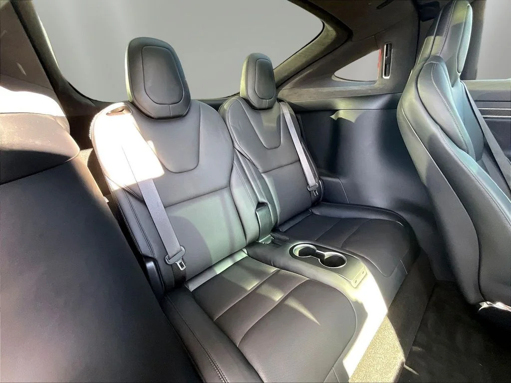 Used 2022  Tesla Plaid image 26