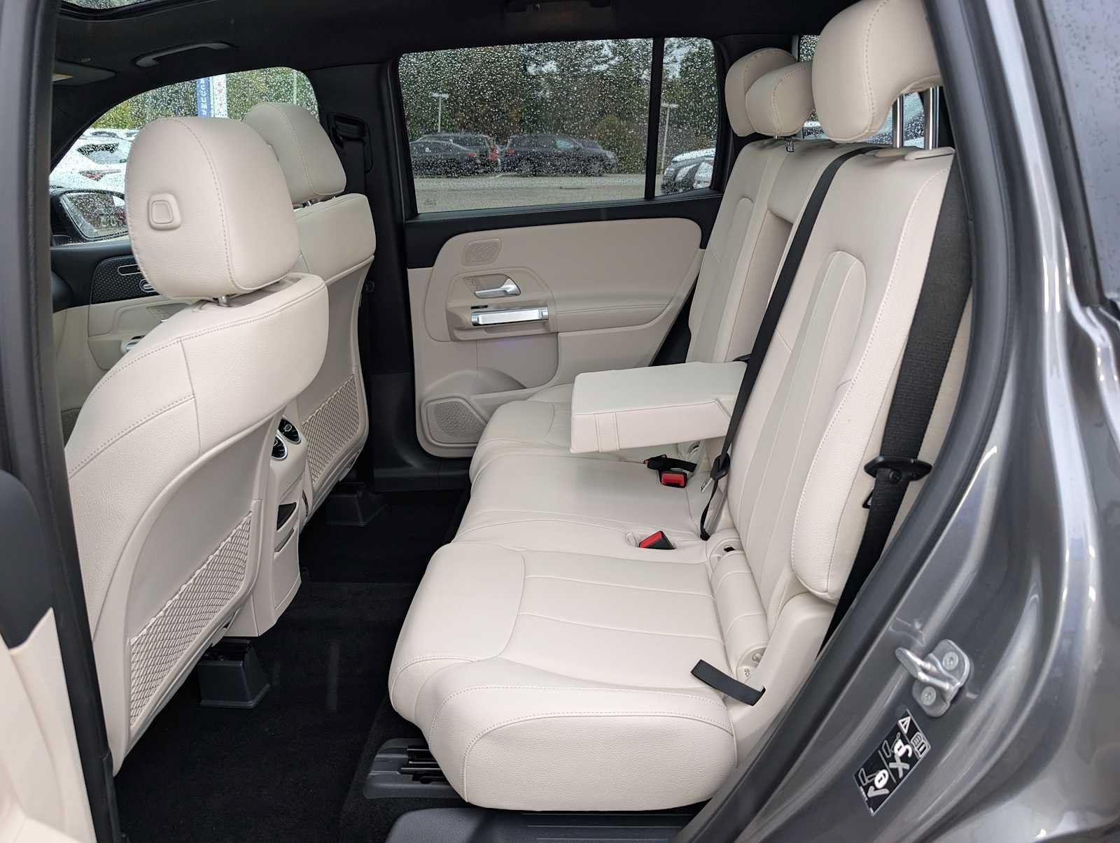 New 2026 Mountain Grey Metallic Mercedes-Benz GLB 250 image 19