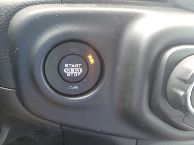 Used 2022 Blue Pearl Jeep Willys image 9