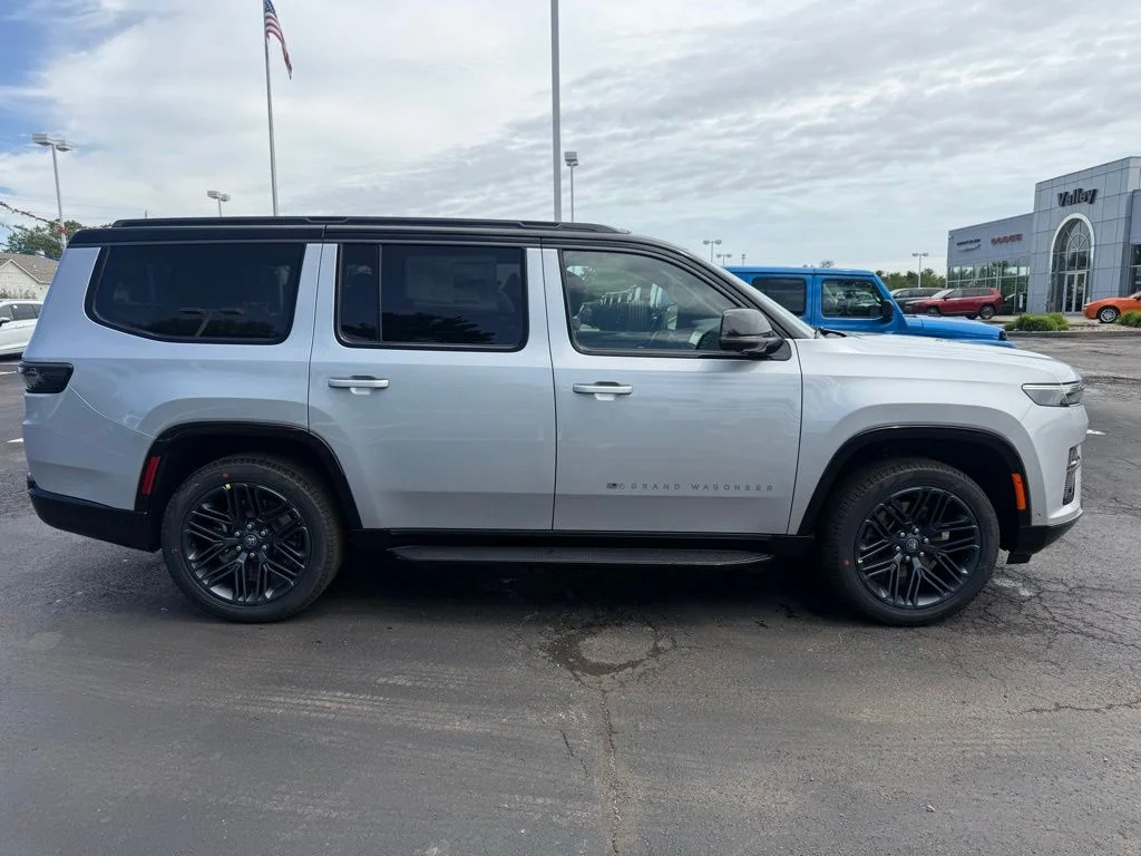 New 2026 Silver Jeep 85th Anniversary Edition image 8
