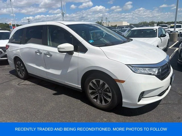 Used 2023 White Honda EX-L image 1