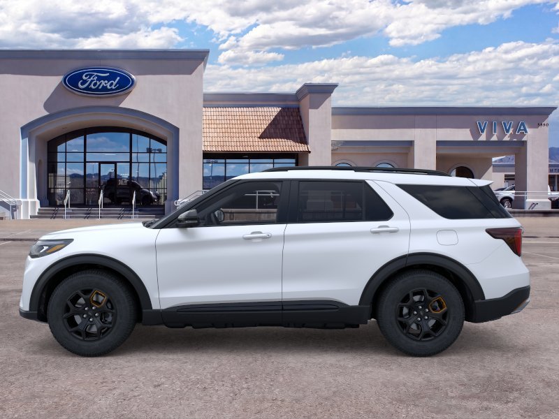 New 2026 Star White Metallic Tri-Coat Ford Tremor® image 3
