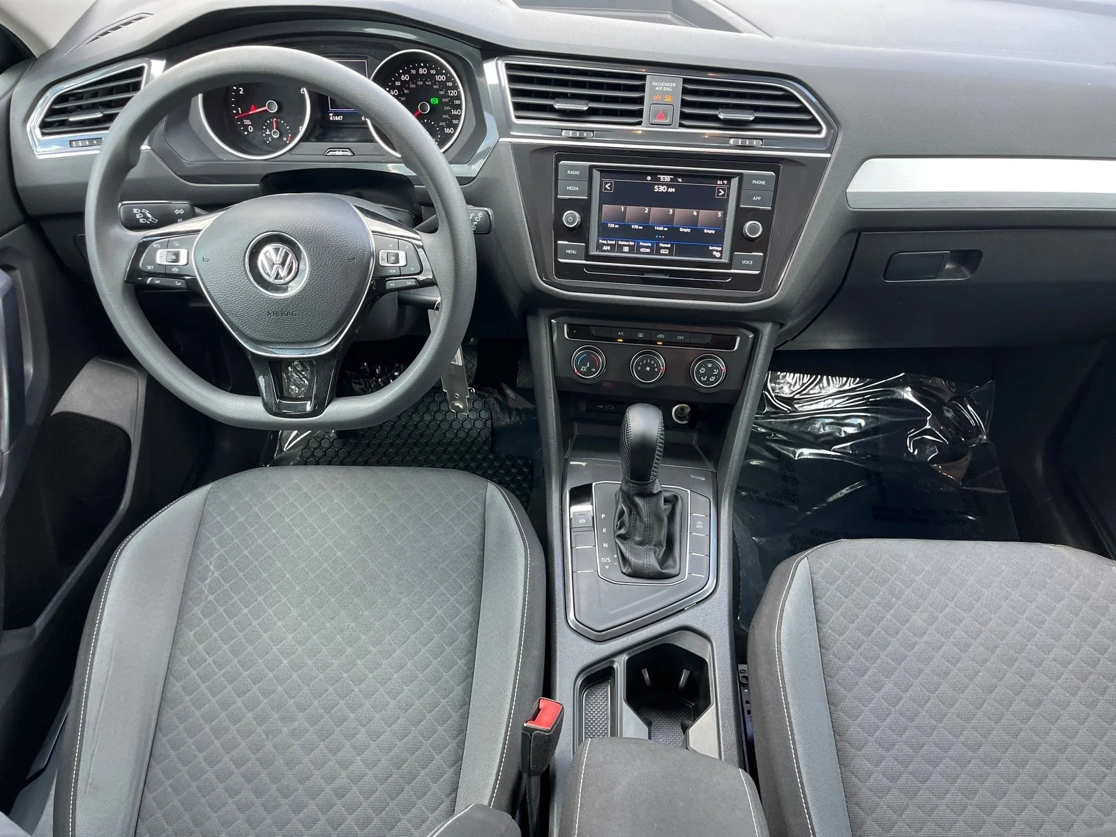 Used 2021 Platinum Gray Volkswagen 2.0T S image 11