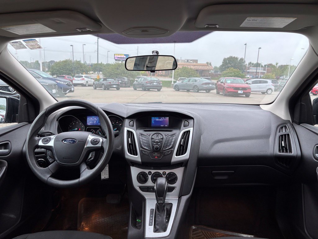 Used 2013 Tuxedo Black Ford SE image 20