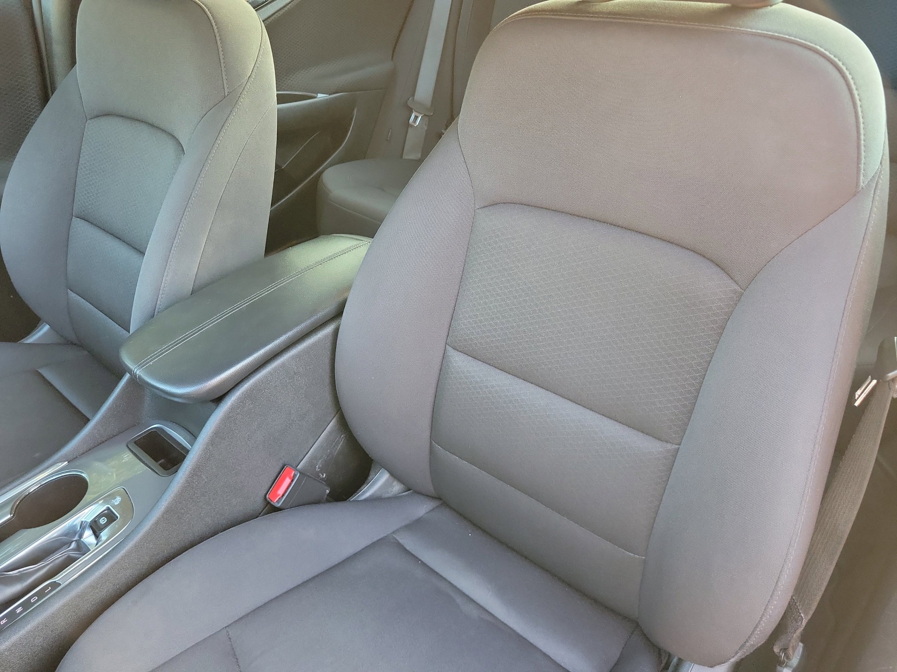 Used 2024 Summit White Chevrolet LT image 8