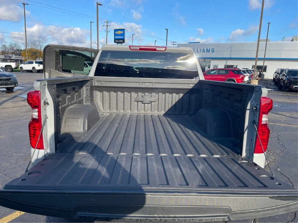 Used 2025 Slate Gray Metallic Chevrolet Custom Trail Boss image 21