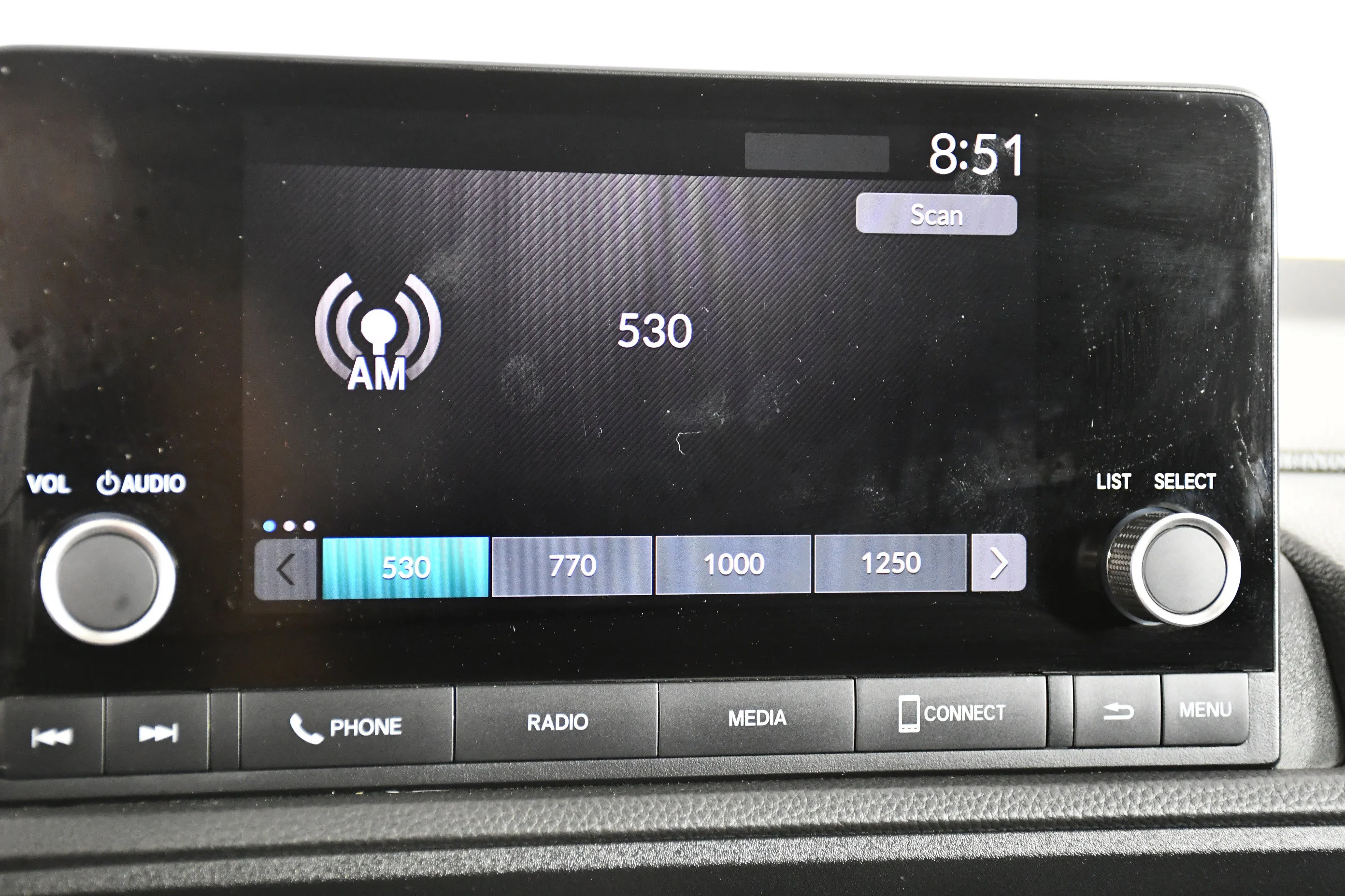 Used 2025 Solar Silver Metallic Honda LX image 26