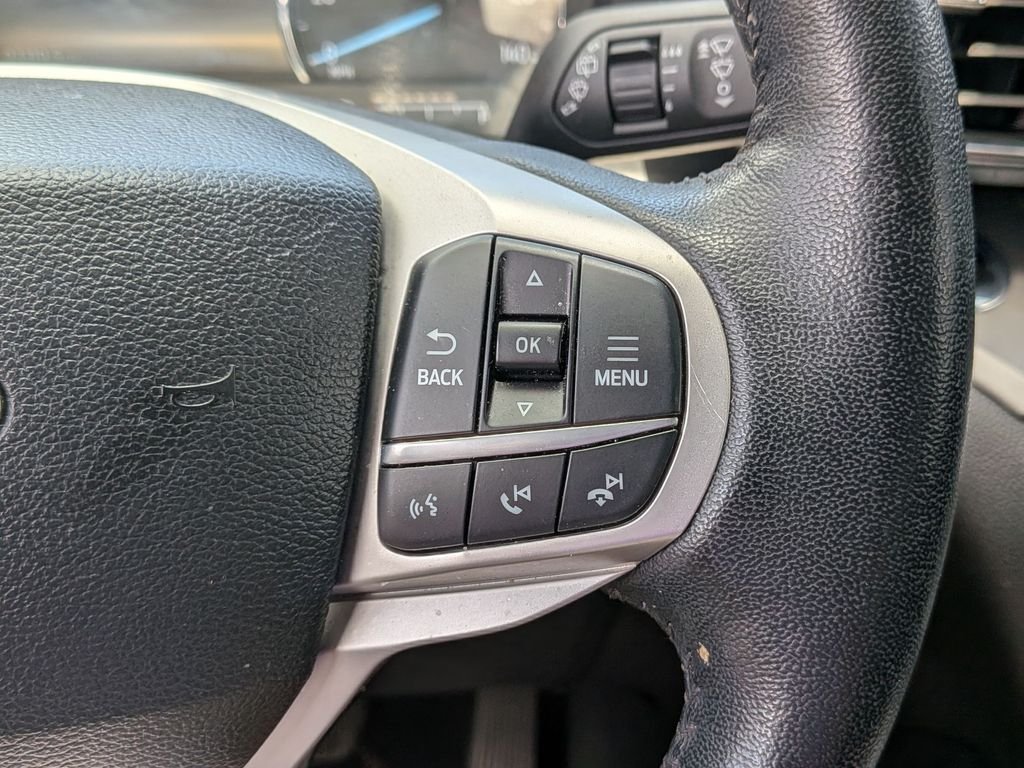 Used 2023 Black Ford XLT image 18