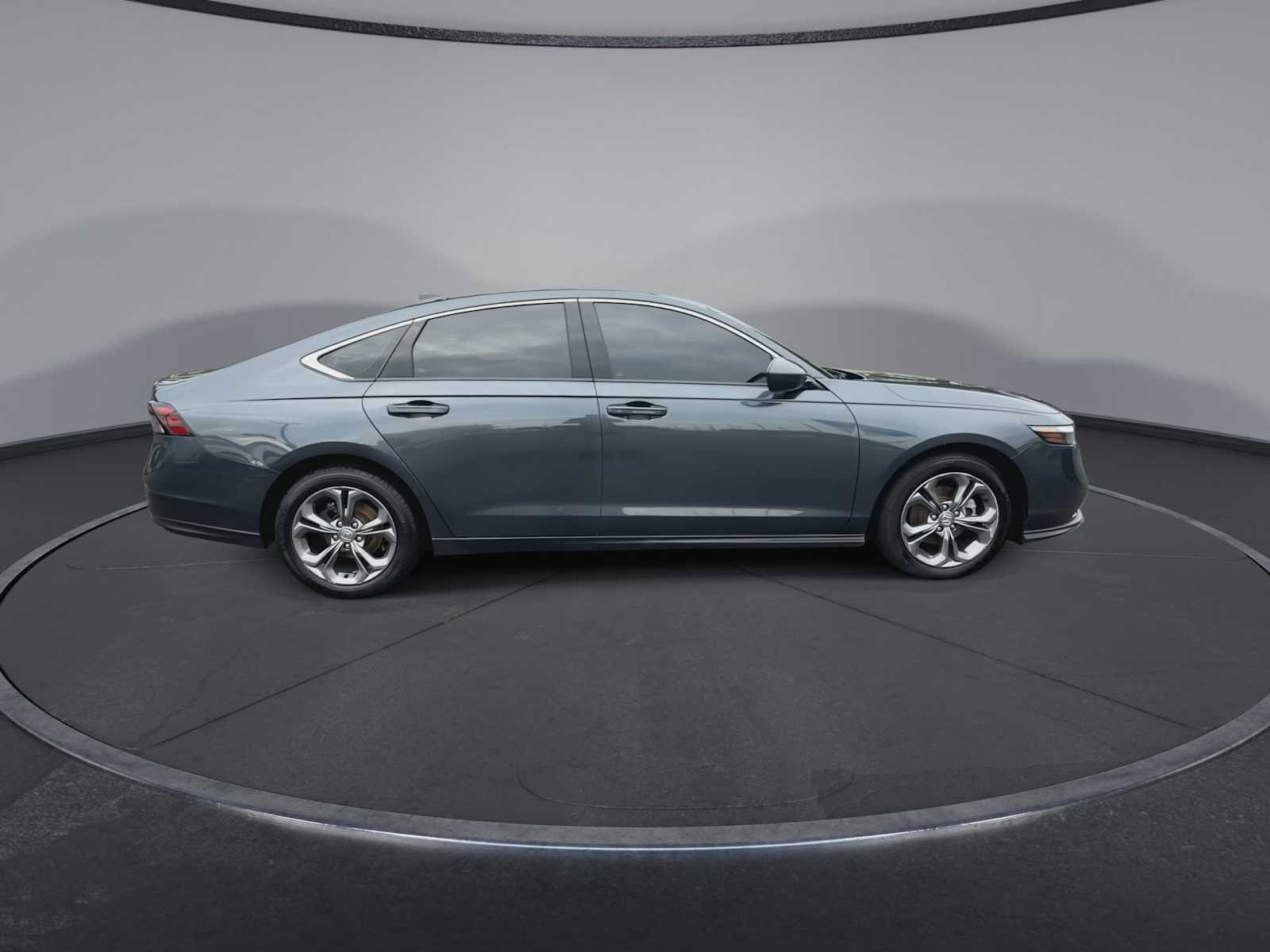 2024 Honda Accord EX - Photo 9
