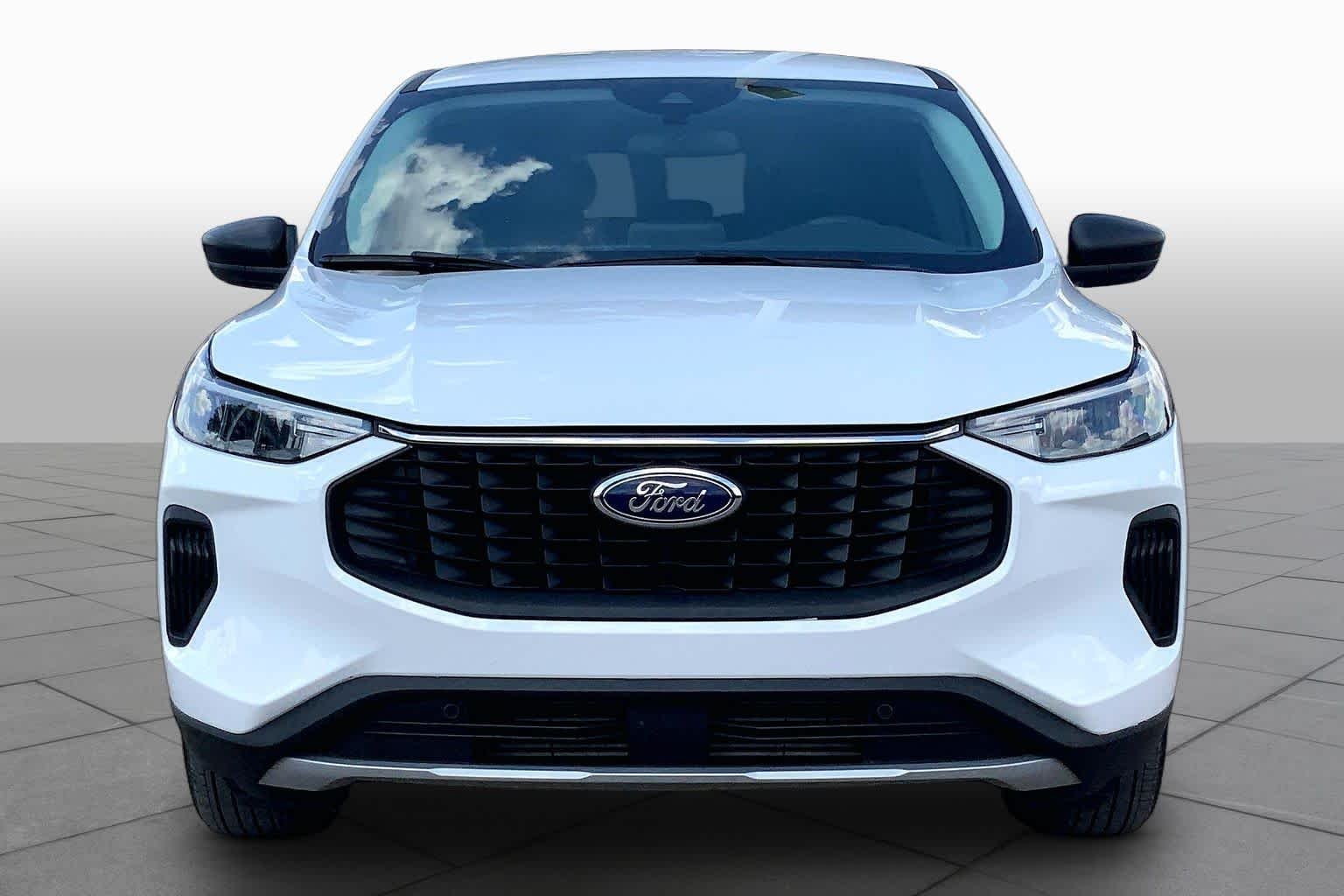 Used 2025 Oxford White Ford Active image 4
