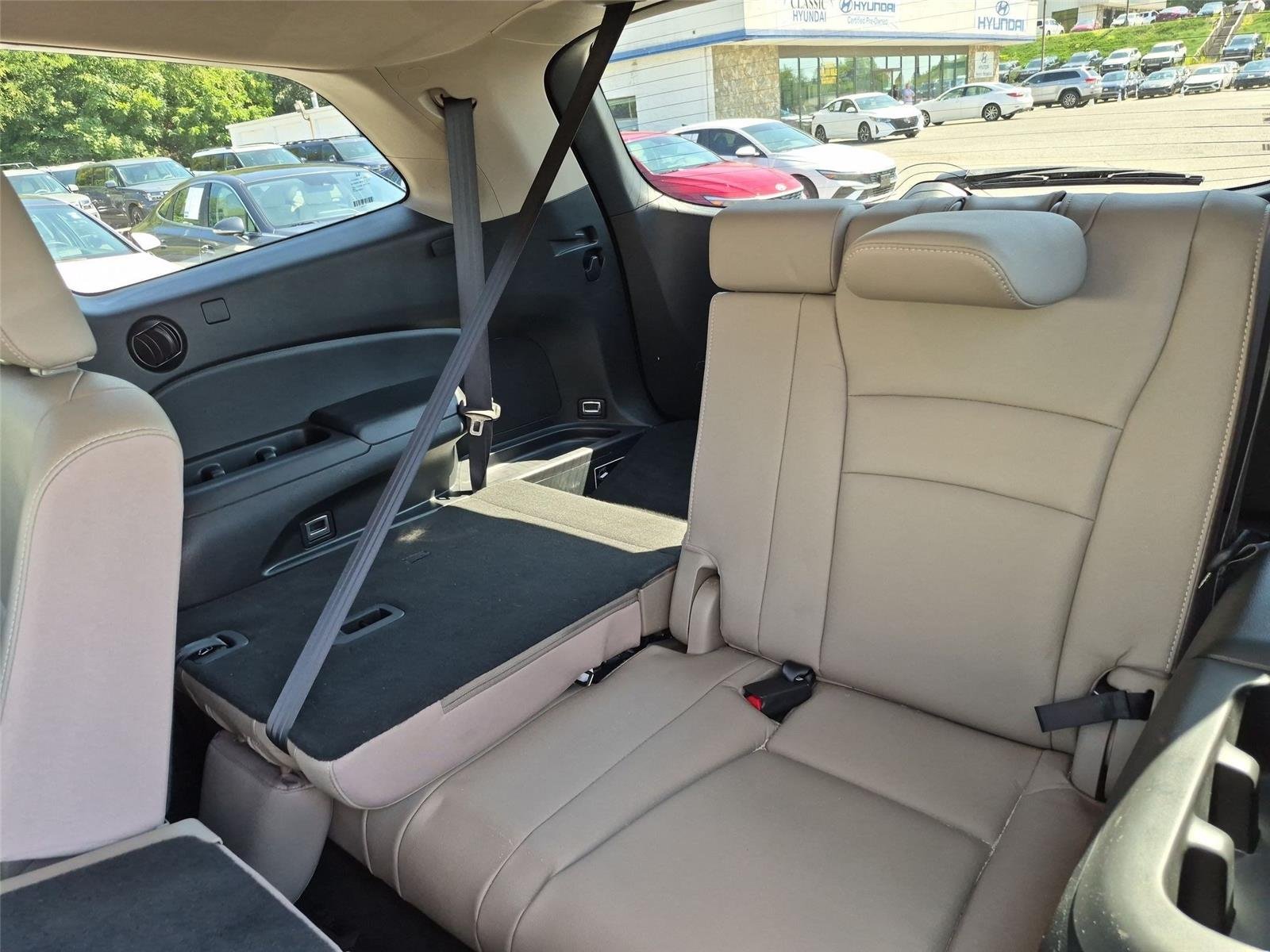 Used 2022 DEEP SCARLET PEARL Honda SE image 35