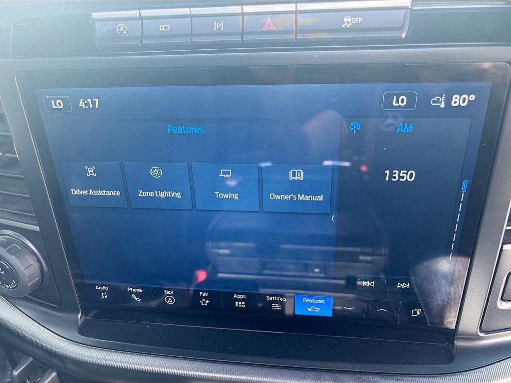 Used 2024  Ford Lariat image 33