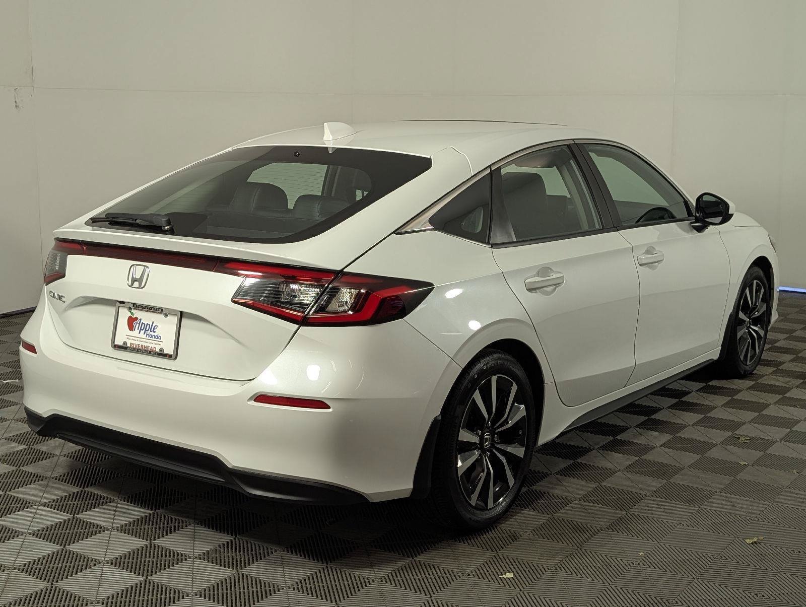 2024 Honda Civic Hatchback EX-L - Photo 39