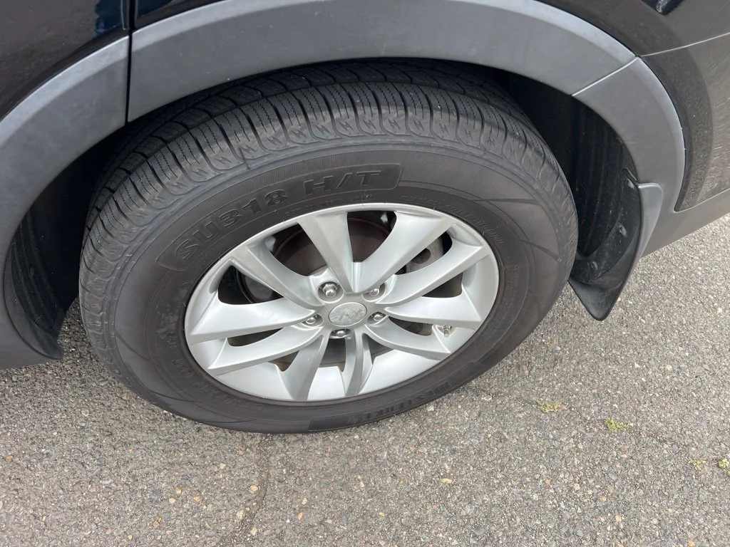 Used 2016 Black Kia LX image 10